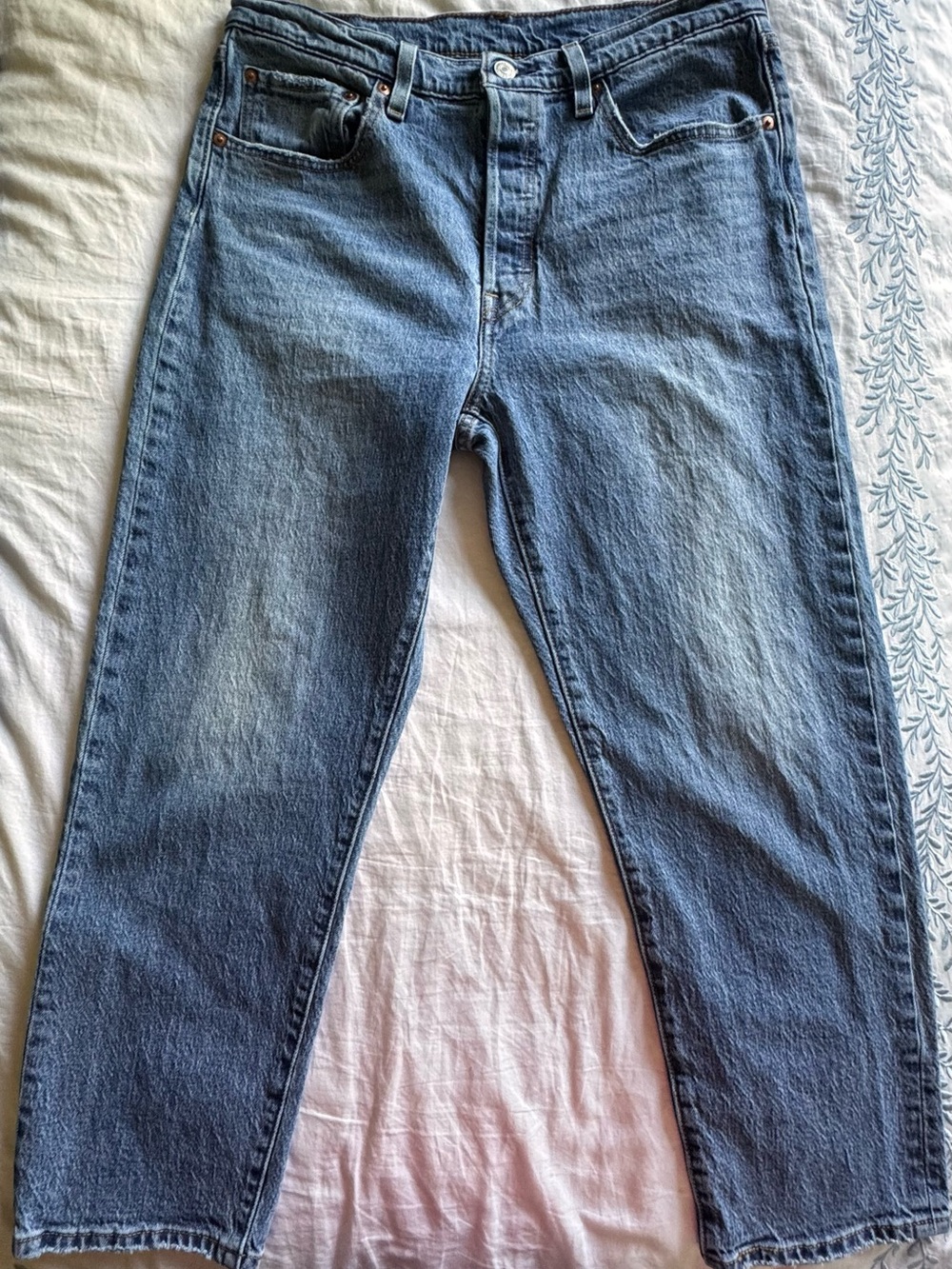 Levi’s 501 Original Crop Jeans Women’s W32 L26 High Rise Straight Leg